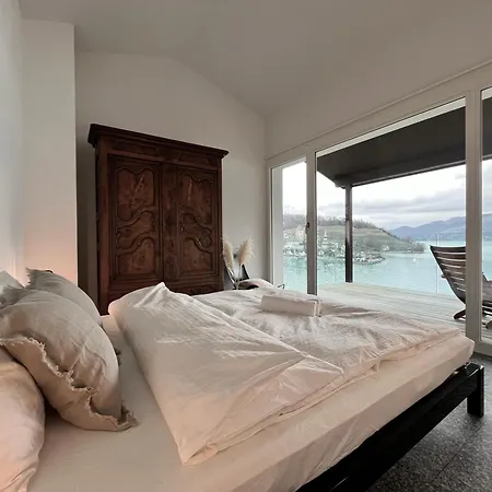 Mit Grossartiger Seesicht Und Balkon Daire Spiez
