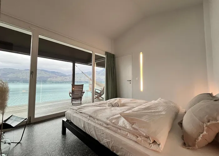 Mit Grossartiger Seesicht Und Balkon Apartamento Spiez