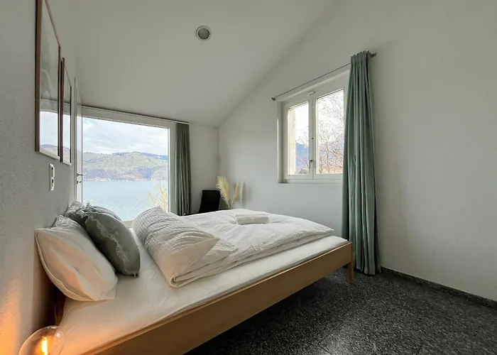 Apartamento Mit Grossartiger Seesicht Und Balkon Spiez