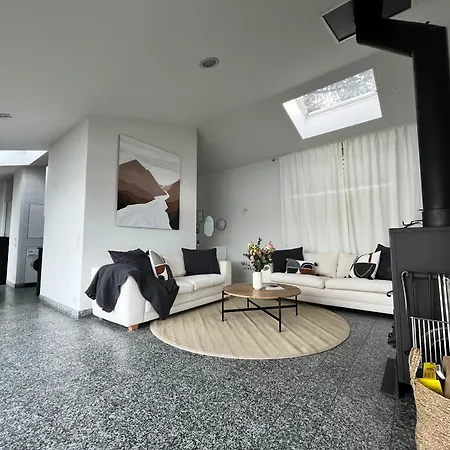 Mit Grossartiger Seesicht Und Balkon